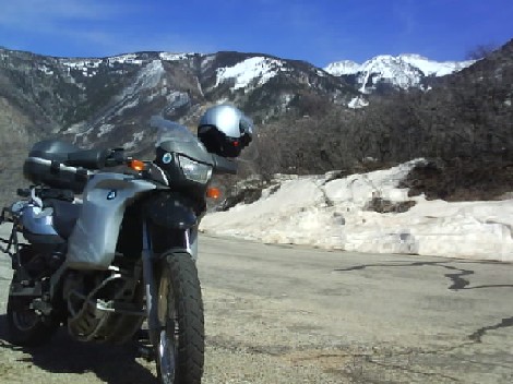 014 Bike At La Sal Mountains In Snow 26th Apr.jpg